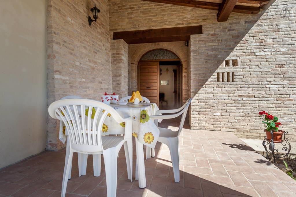 Ciards House Apartamento Montefalco Quarto foto