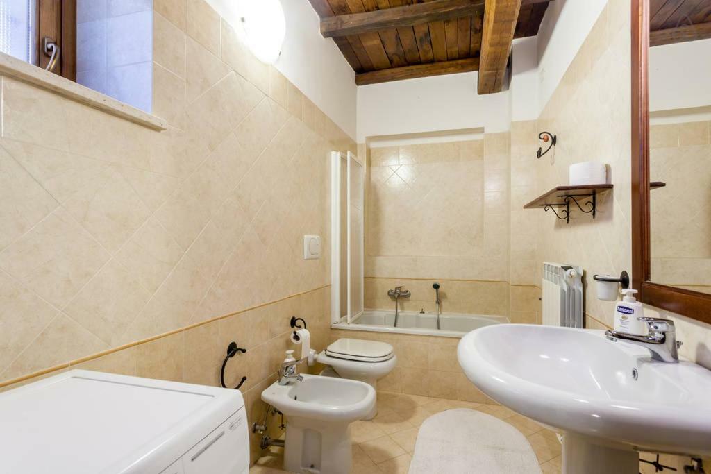 Ciards House Apartamento Montefalco Exterior foto